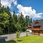 Hotel Dwor Karolowka 3*