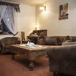 Dwor Karolowka Hotel 3*