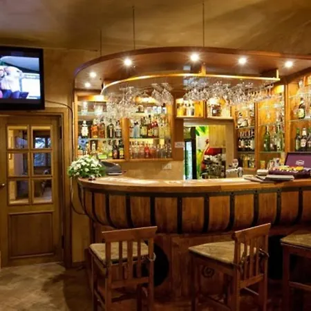 Hotel Dwor Karolowka 3*