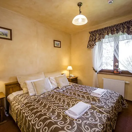 Dwor Karolowka Hotel 3*