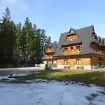 Dwór Karolówka Hotel 3*