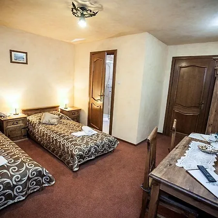 Hotel Dwór Karolówka