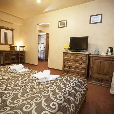 Dwor Karolowka 3*