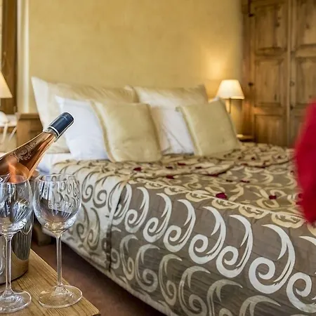 Hotel Dwor Karolowka 3*