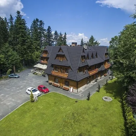 Dwor Karolowka Hotel