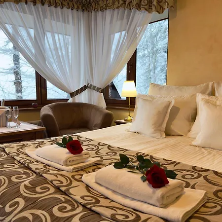 Hotel Dwor Karolowka
