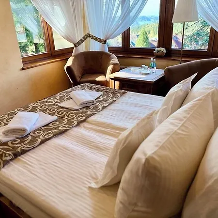 Dwor Karolowka Hotell 3*