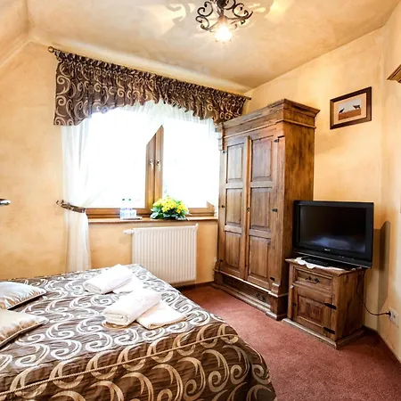 מלון Dwor Karolowka