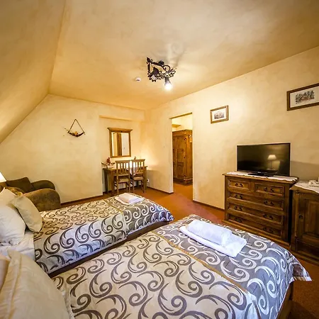 Hotell Dwor Karolowka 3*