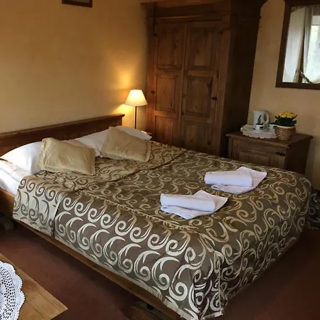 מלון Dwor Karolowka