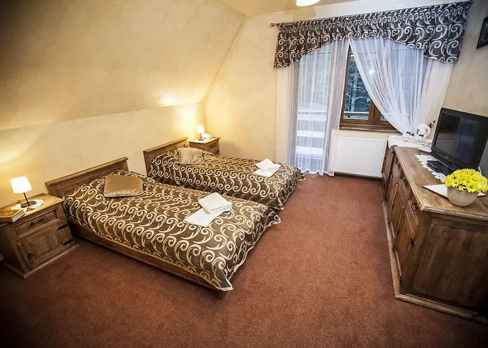 Hotel Dwór Karolówka 3*