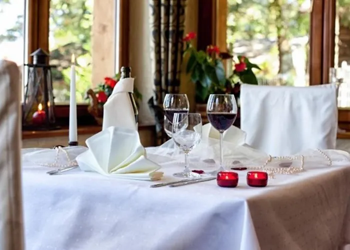 Dwor Karolowka Hotel