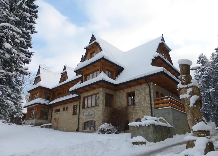 Dwor Karolowka Hotel 3*